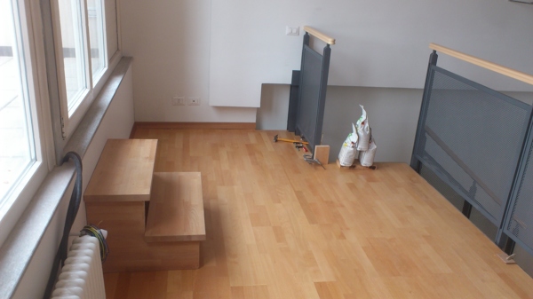 Foto: posa parquet prefinito colore faggio di edil rusan augustin ... Parquet prefinito colori