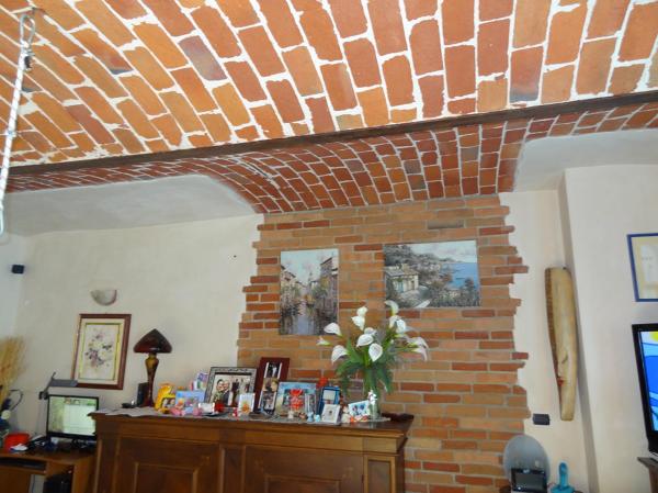 Foto: recupero volte e creazione motivo di nuovo muro in mattoni ... Mattoni vecchi di recupero