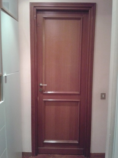 Ristrutturazione porte da interni in douglas habitissimo Dipingere porte vecchie