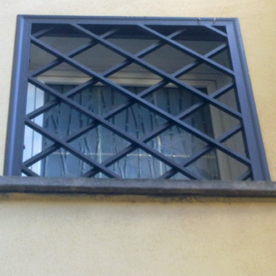 Realizzare una grata per finestra tor bella monaca, roma (roma ... Grate per finestre