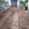 Pavimentare giardino di circa 70 mq, attualmente di terra e non in piano