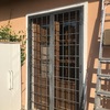 Sostituzione vetri in 2 porte finestre con triplo vetro isoalante acustico