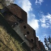 Demolizione caseificio in mattoni rossi