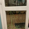 Installare porta basculante per cani