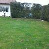 Posa decking in giardino