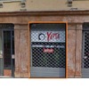 Porta di vetro di entrata